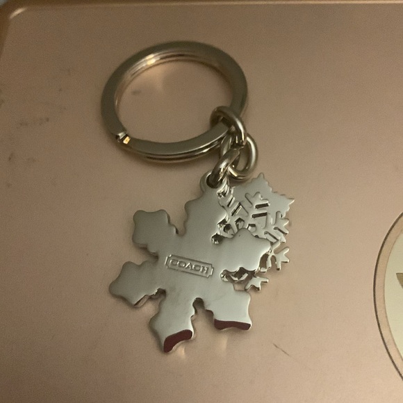 New Coach snowflake keychain - Picture 2 of 2